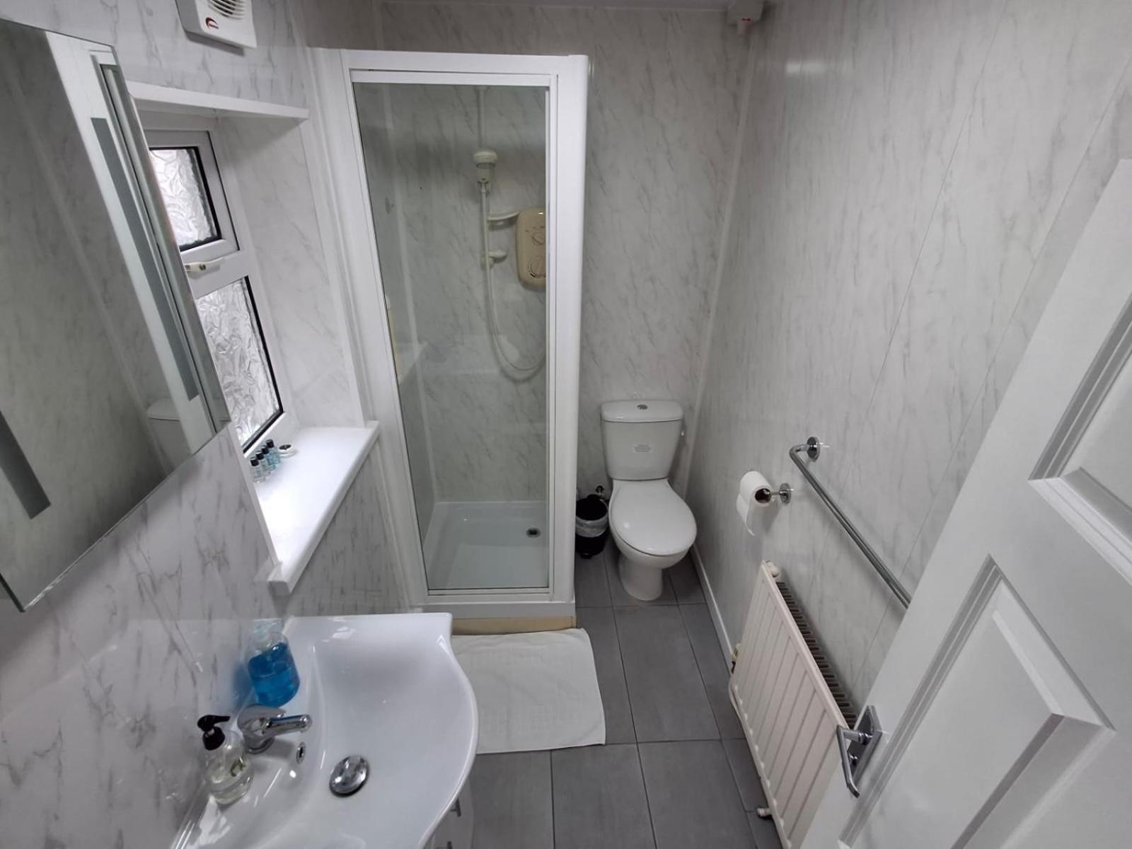 Inn By The Sea, Portsmouth - En Suite Rooms With Sea View Possible, Parking Ev 22Kw Kültér fotó