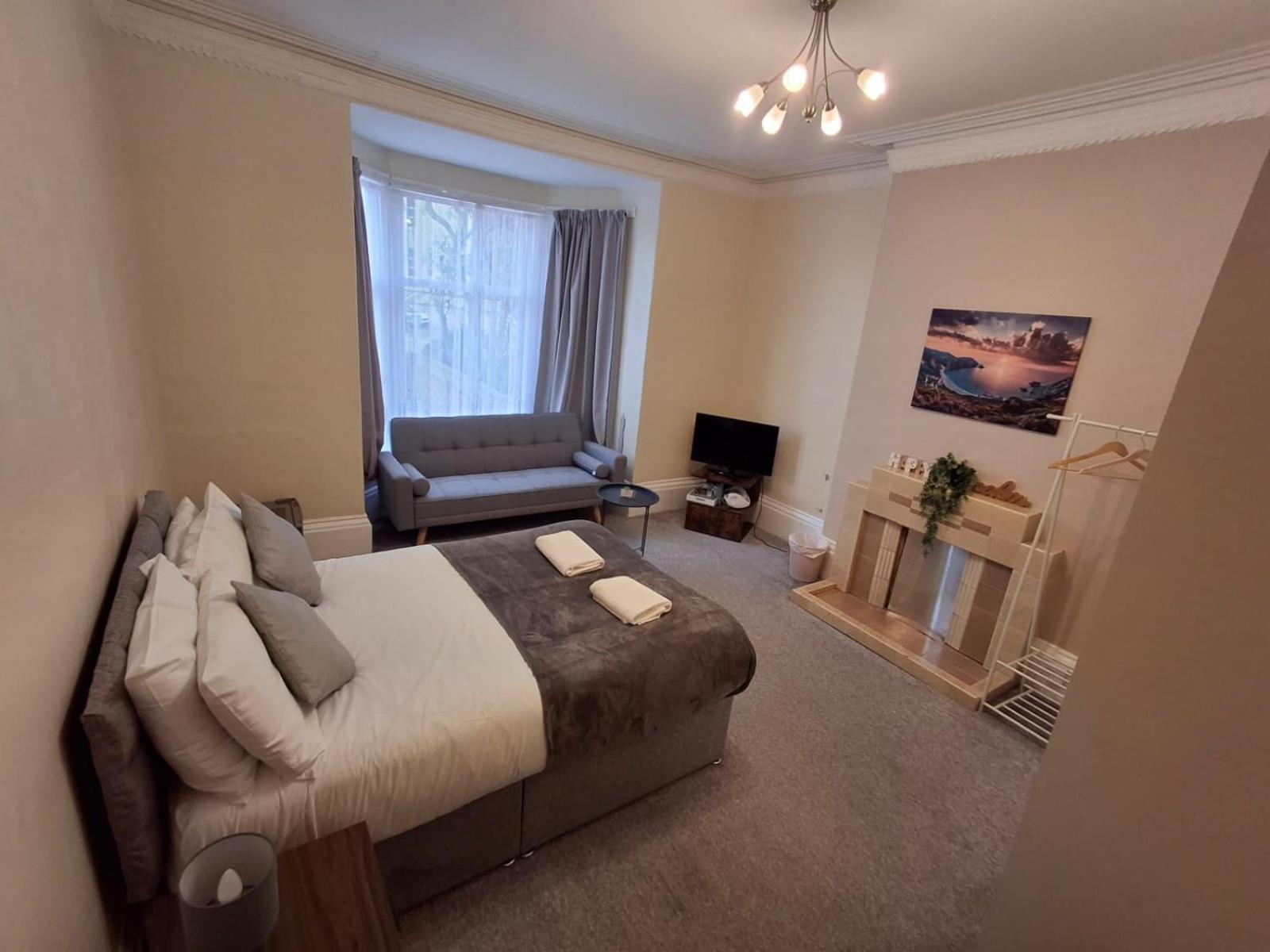 Inn By The Sea, Portsmouth - En Suite Rooms With Sea View Possible, Parking Ev 22Kw Kültér fotó