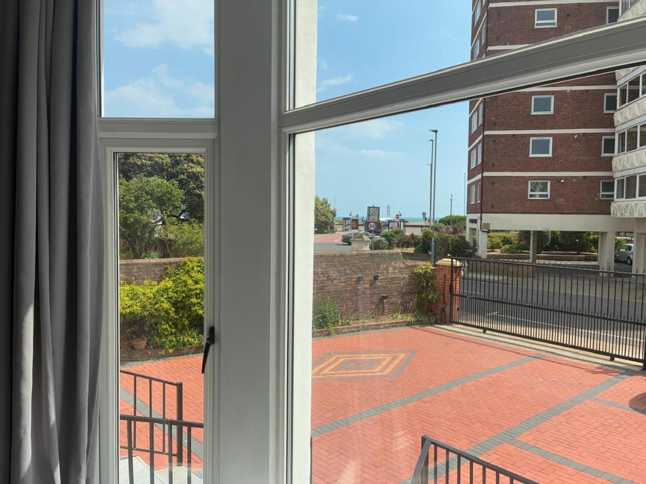 Inn By The Sea, Portsmouth - En Suite Rooms With Sea View Possible, Parking Ev 22Kw Kültér fotó